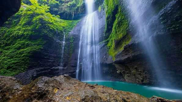 Pesona Curug Madakaripura: Jejak Sejarah dan Keindahan Alam
